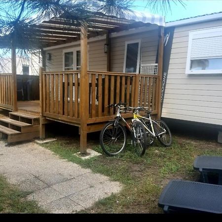 סן-ז'וליין-אן-בורן Camping Des Dunes De Contis Mobilhome 3Ch, מראה חיצוני תמונה
