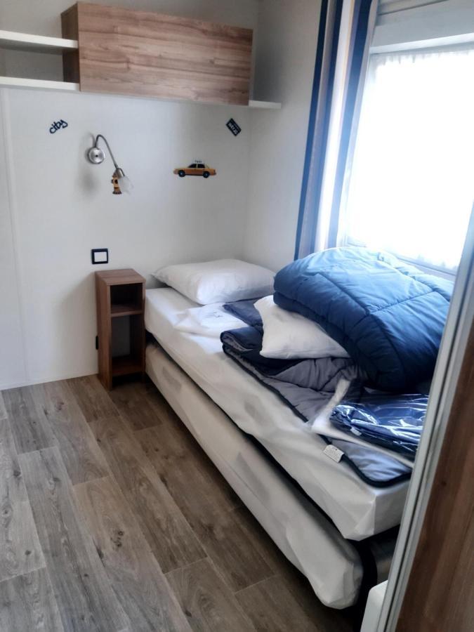סן-ז'וליין-אן-בורן Camping Des Dunes De Contis Mobilhome 3Ch, מראה חיצוני תמונה