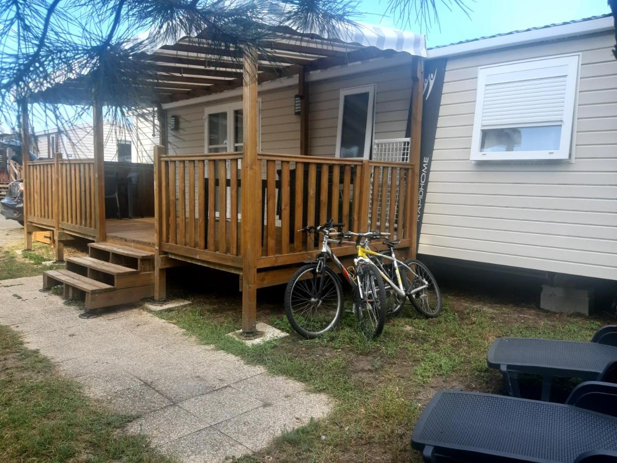סן-ז'וליין-אן-בורן Camping Des Dunes De Contis Mobilhome 3Ch, מראה חיצוני תמונה