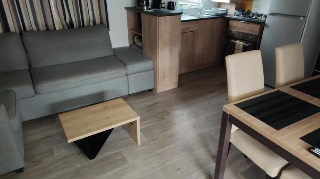 סן-ז'וליין-אן-בורן Camping Des Dunes De Contis Mobilhome 3Ch, מראה חיצוני תמונה