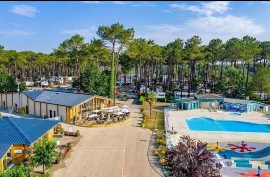 סן-ז'וליין-אן-בורן Camping Des Dunes De Contis Mobilhome 3Ch, מראה חיצוני תמונה